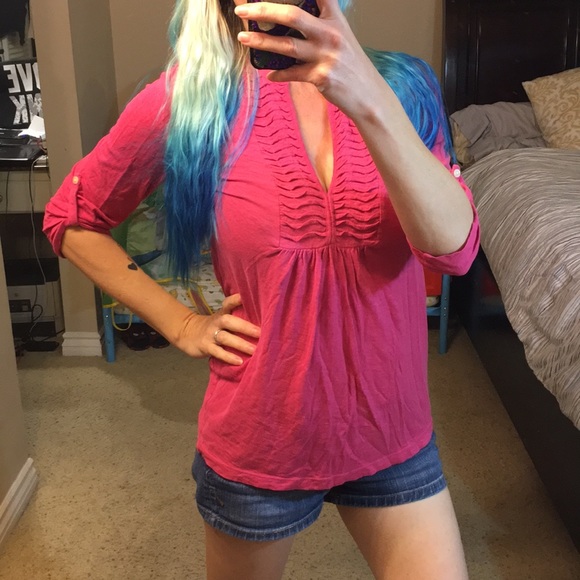 LOFT Tops - Super cute great cond blouse by Anne Taylor